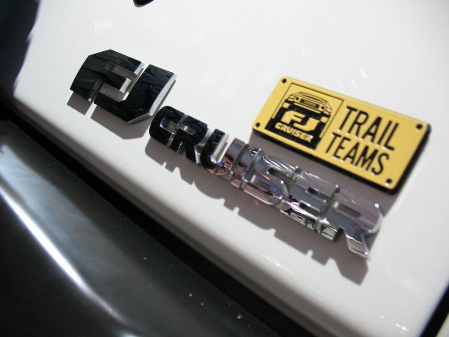  Toyota FJ Cruiser Trail Teams Edition 2008 года  (фото 12 из 20)